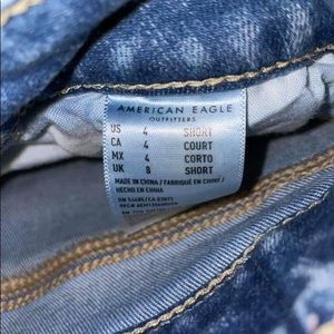 American eagle next level stretch. Size 4 short. $35 plus shipping.